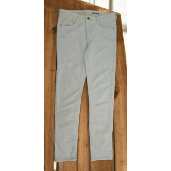 Pilcro NWT Boyfriend Crop Slim Corduroy Pants 26T (30x32) NWT - Picture 1 of 12